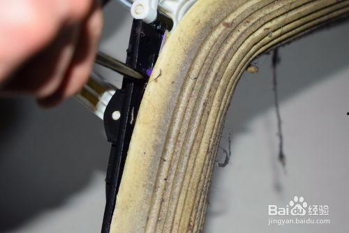 更换海绵拖把头视频,告别家务烦恼教程